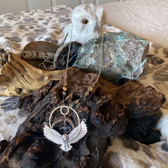 Owl necklace - Picture 2 of 3